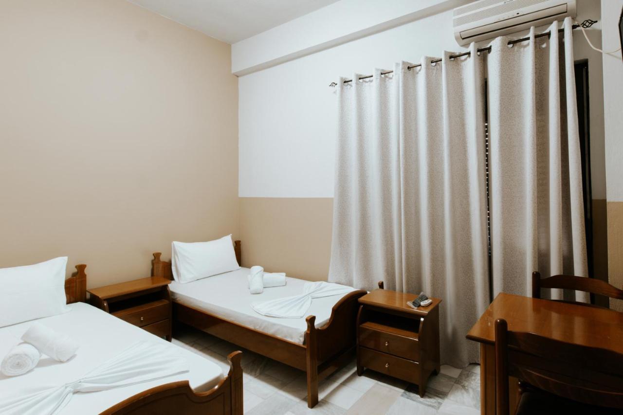 Hotel Lunxheria Gjirokastra Kültér fotó