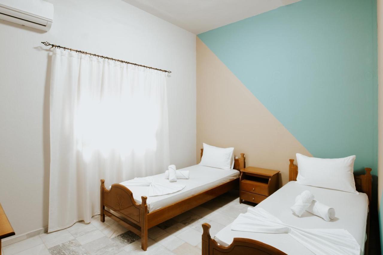 Hotel Lunxheria Gjirokastra Kültér fotó