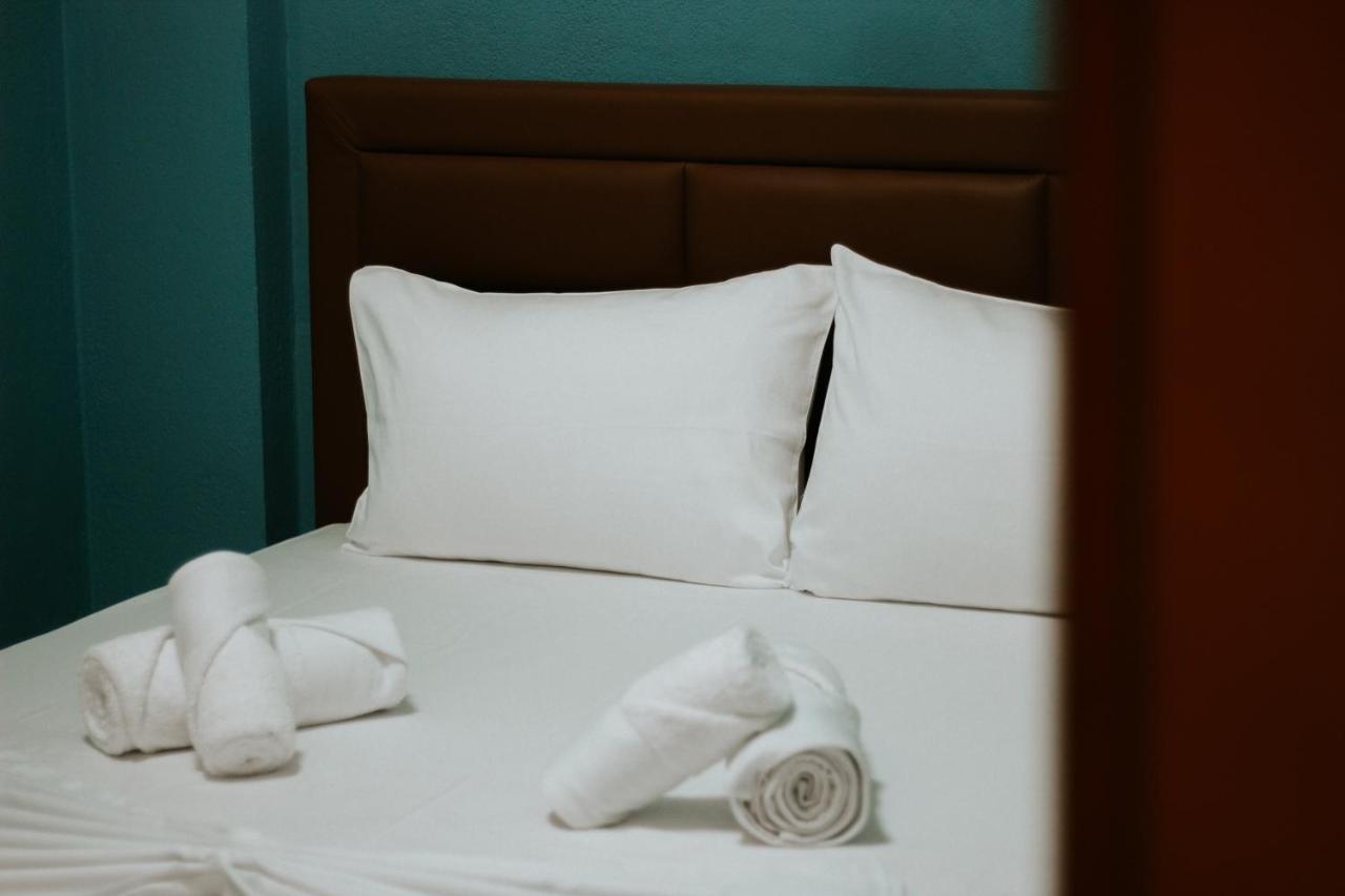 Hotel Lunxheria Gjirokastra Kültér fotó