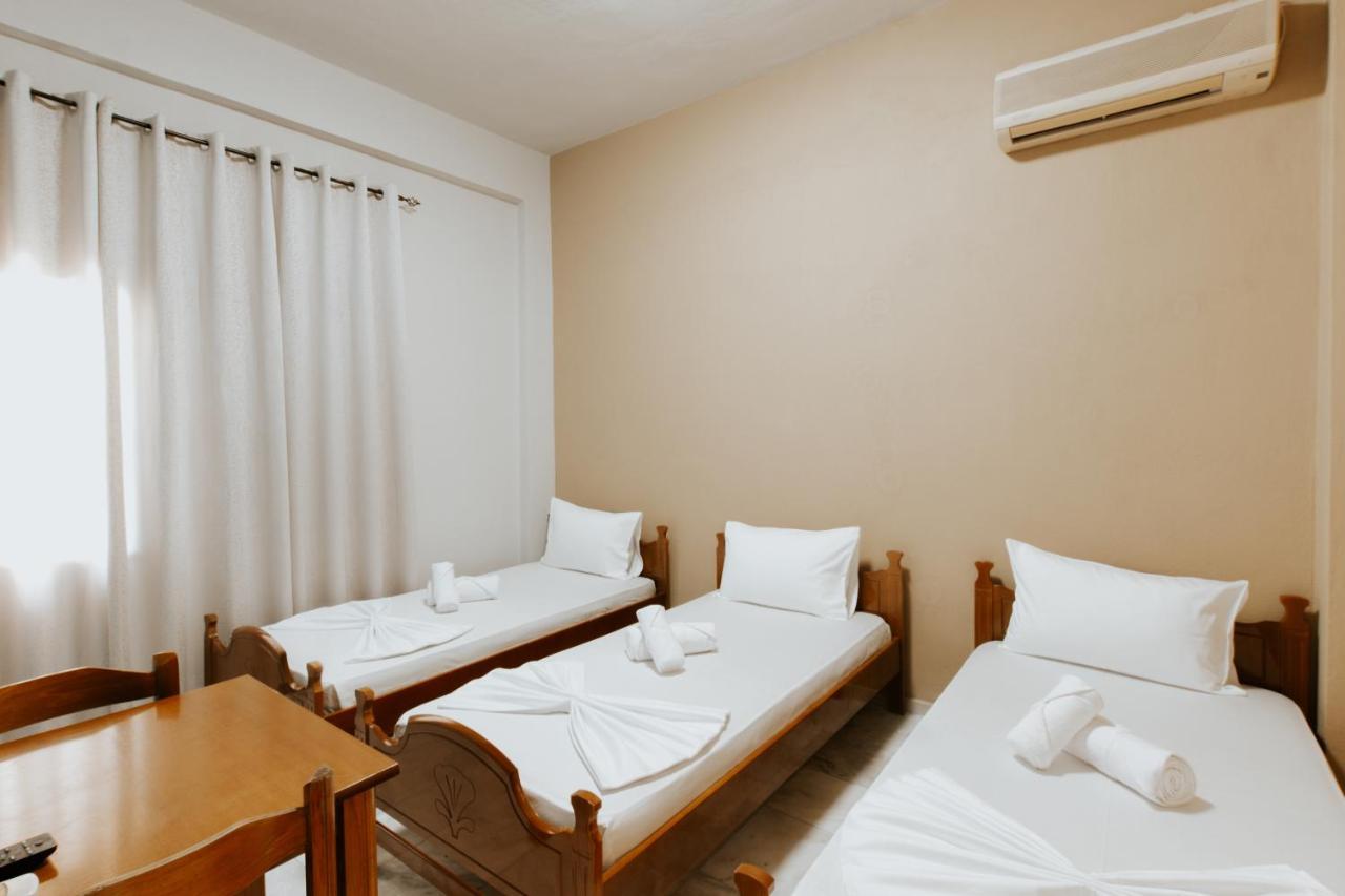 Hotel Lunxheria Gjirokastra Kültér fotó